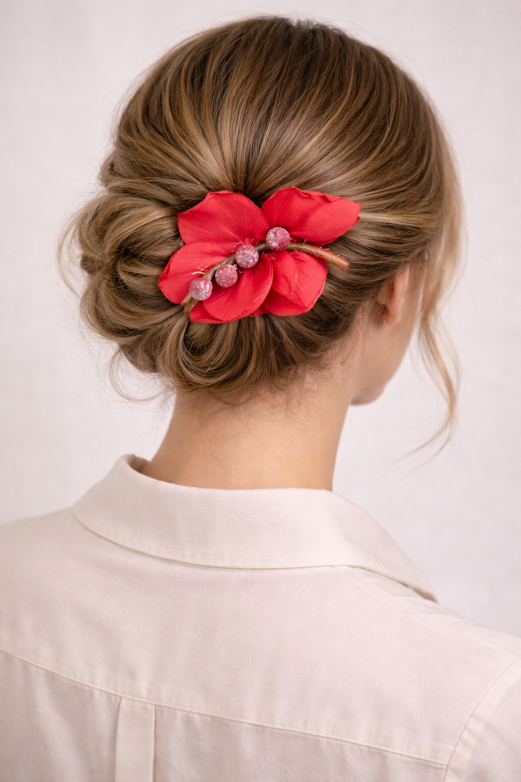 Kırmızı Çiçekli Broş