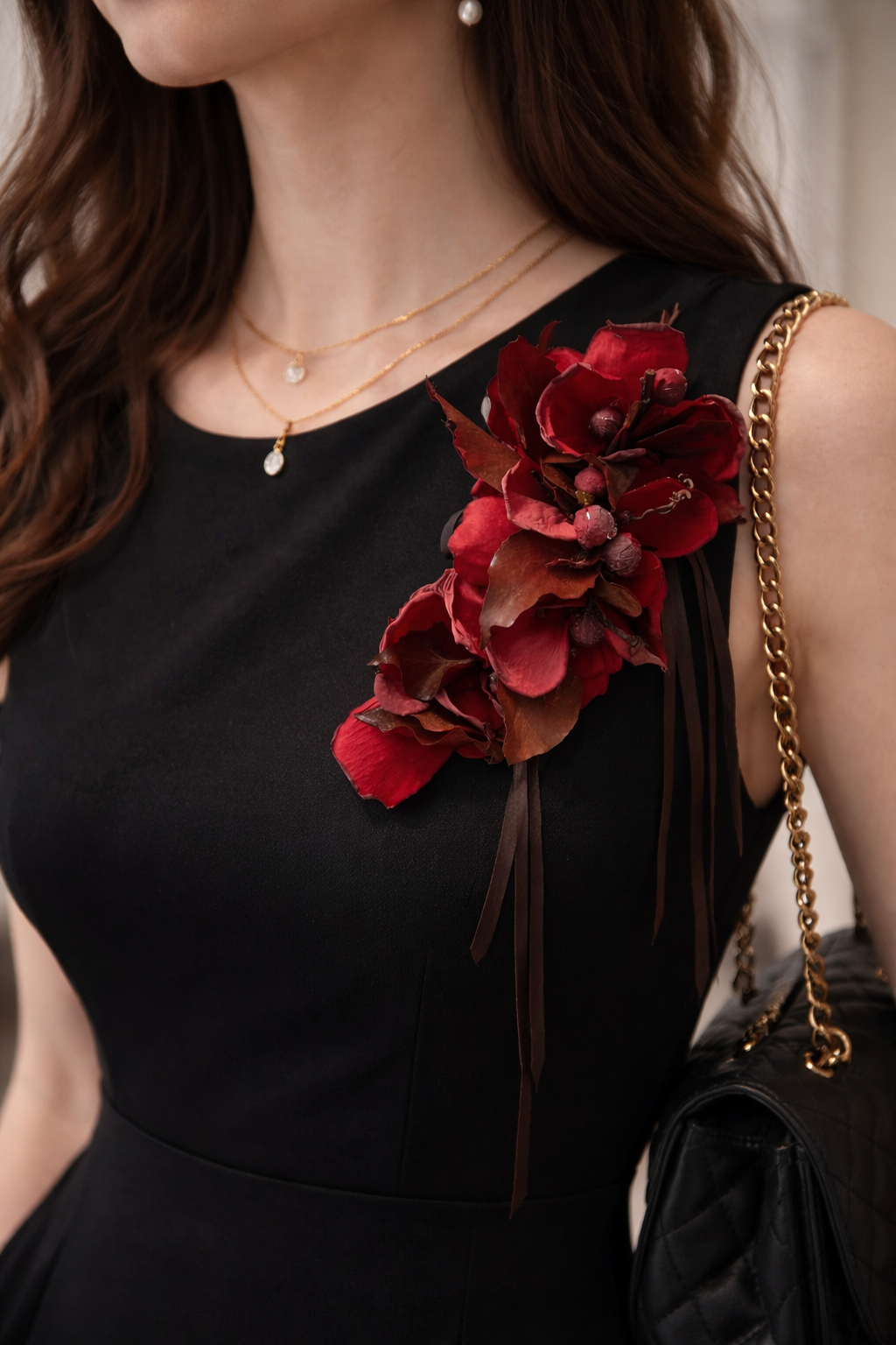 Büyük Kırmızı Çiçekli Broş