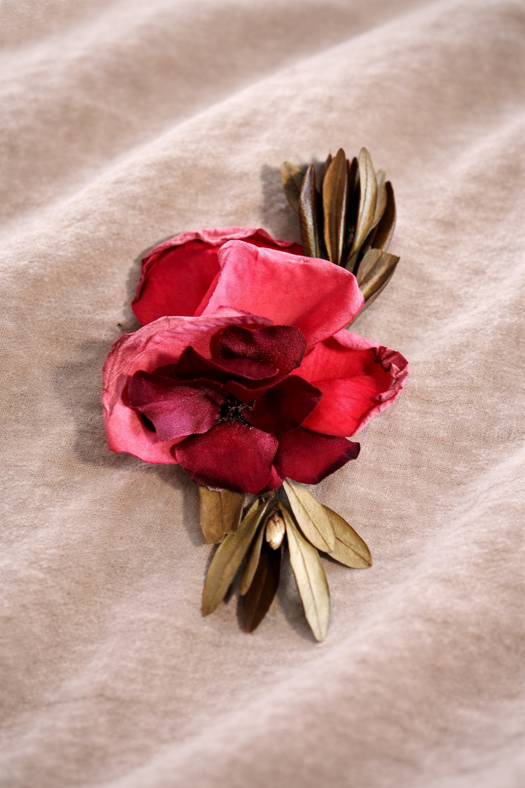 Yaprak Detaylı Sofra Sunum Çiçeği