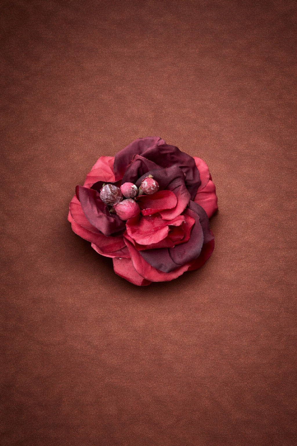 Lill Kırmızı Broş